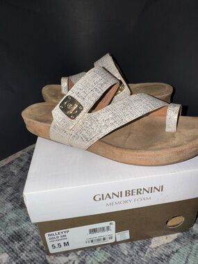 Giani Bernini Gold Glitter Toe-Loop Sandals